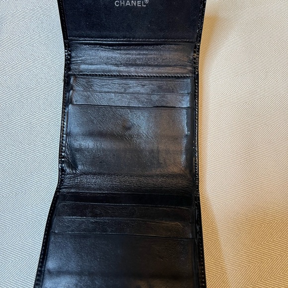 CHANEL Patent Leather Compact Tri-Fold Wallet - Picture 6 of 10